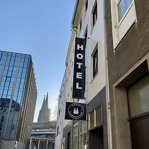*** Hotel Domspitzen Germania